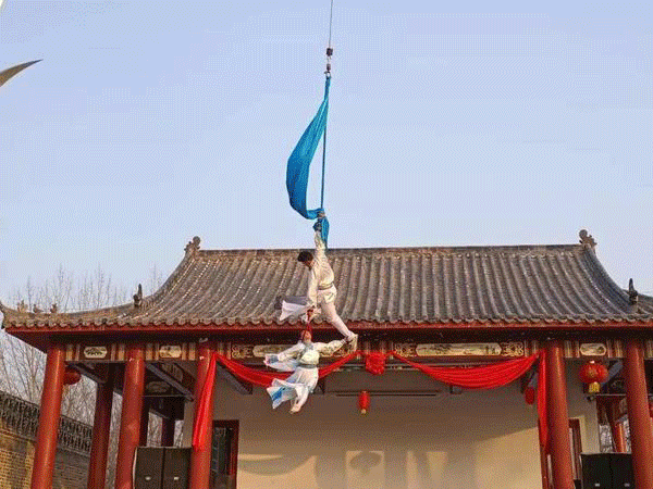 640 (1).gif